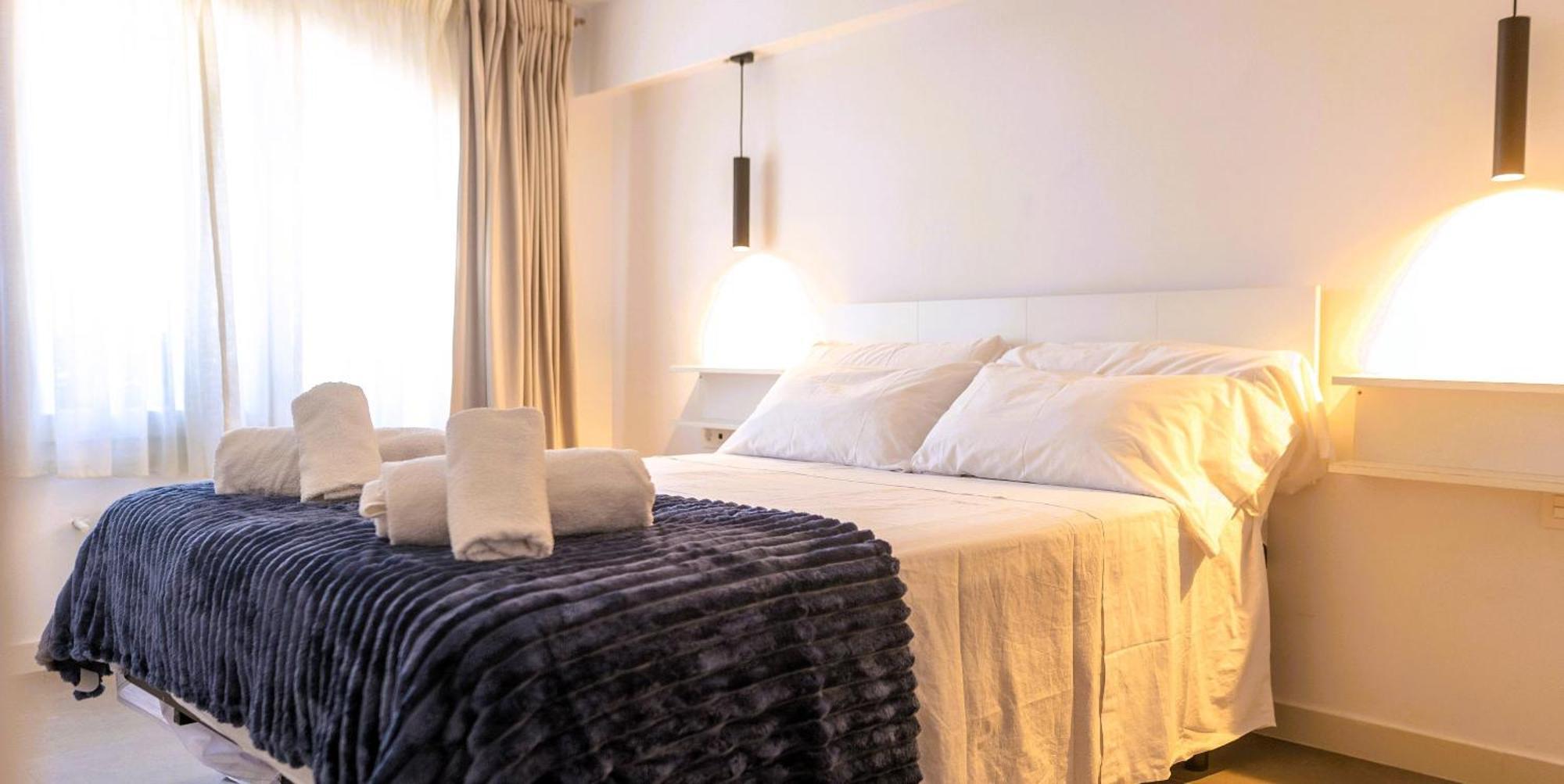 Suitur Beachfront Apartment Roc De Sant Gaieta Roda de Bará Eksteriør billede