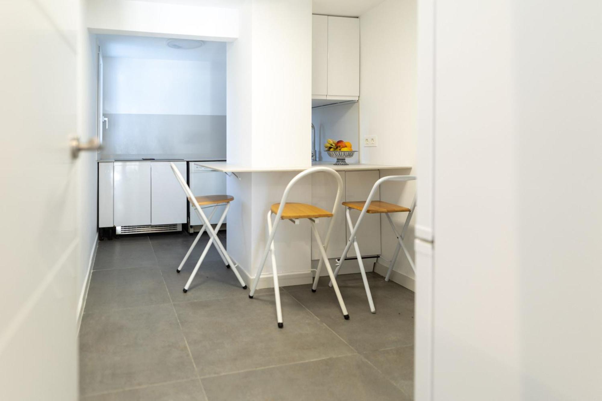 Suitur Beachfront Apartment Roc De Sant Gaieta Roda de Bará Eksteriør billede